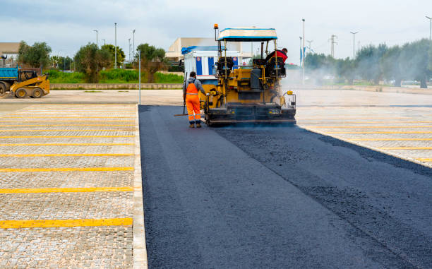 Best Colored Driveway Pavers in Monticello, IA